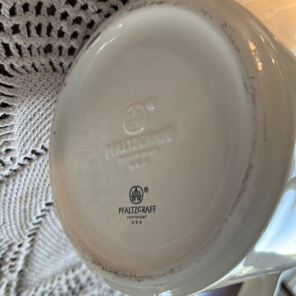 Pfaltzgraff Trousseau Working Watering Pitcher Excellent Condition - Picture 2 of 2